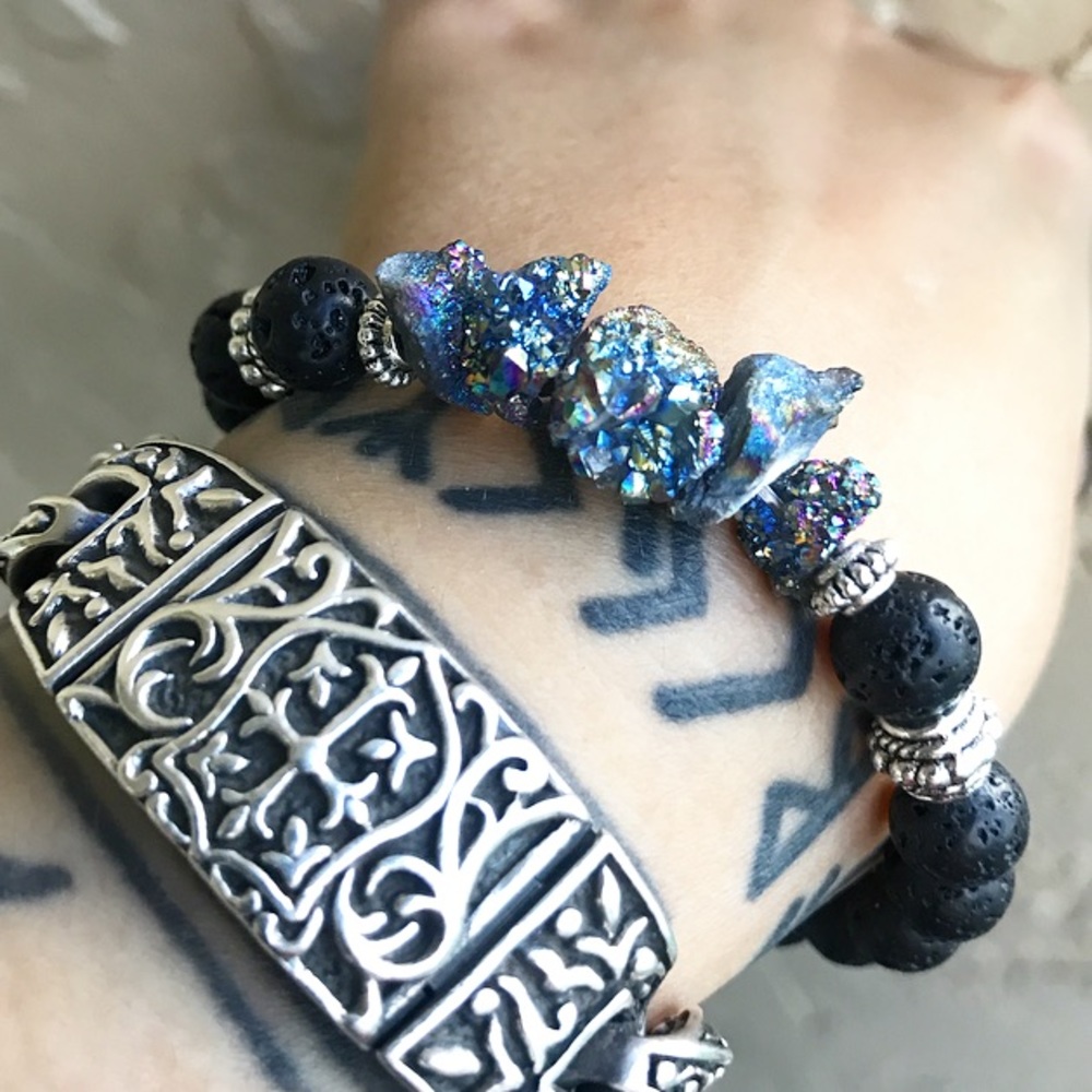 Genuine purple druzy quartz lava rock bracelet - Picture 4 of 6